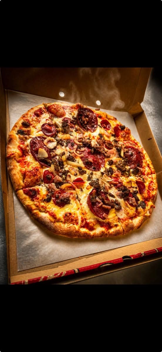 Nystekt Milano-pizza i pizzaboks